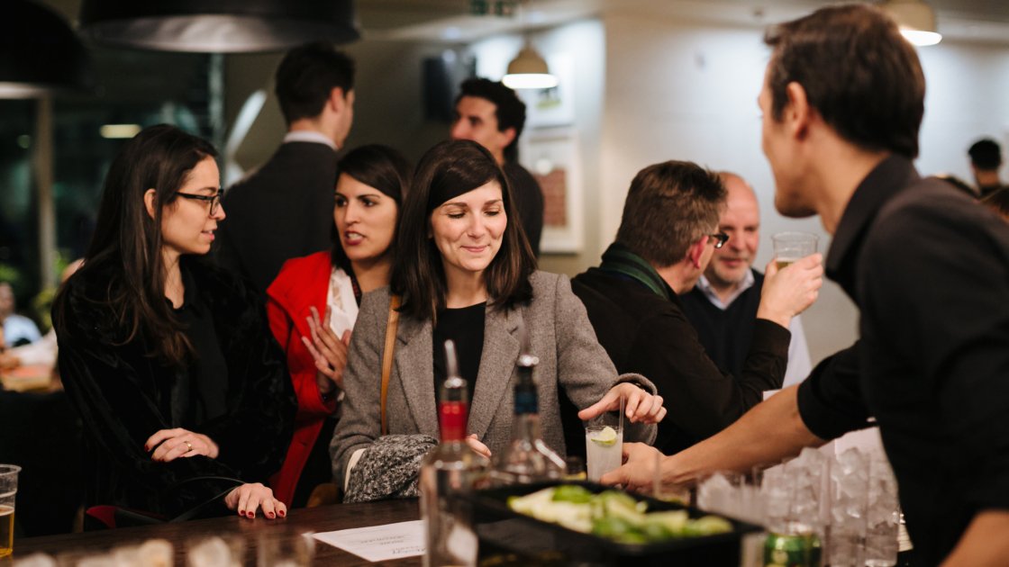5 Ways to Throw Amazing Corporate Holiday Parties